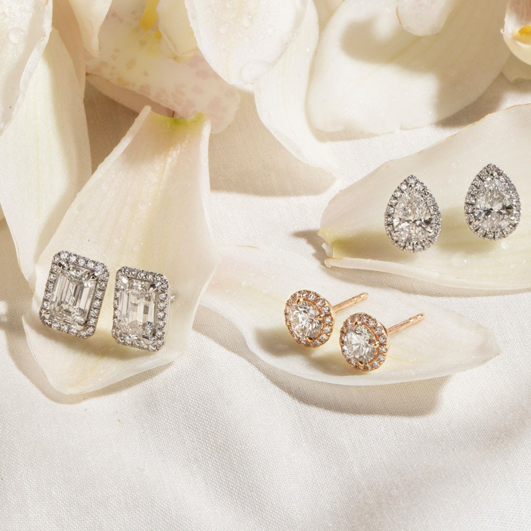 EARRINGS  DISCOVER PERFECTION IN EVERY GLEAMING CURVE 
